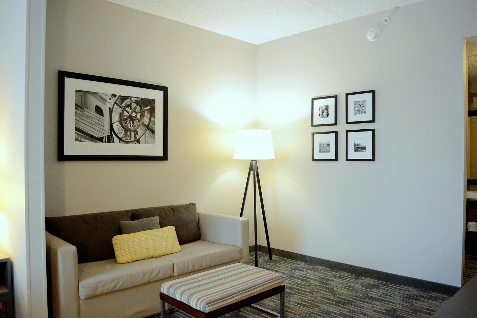 Country Inn & Suites By Radisson, Port Clinton, Oh Bilik gambar
